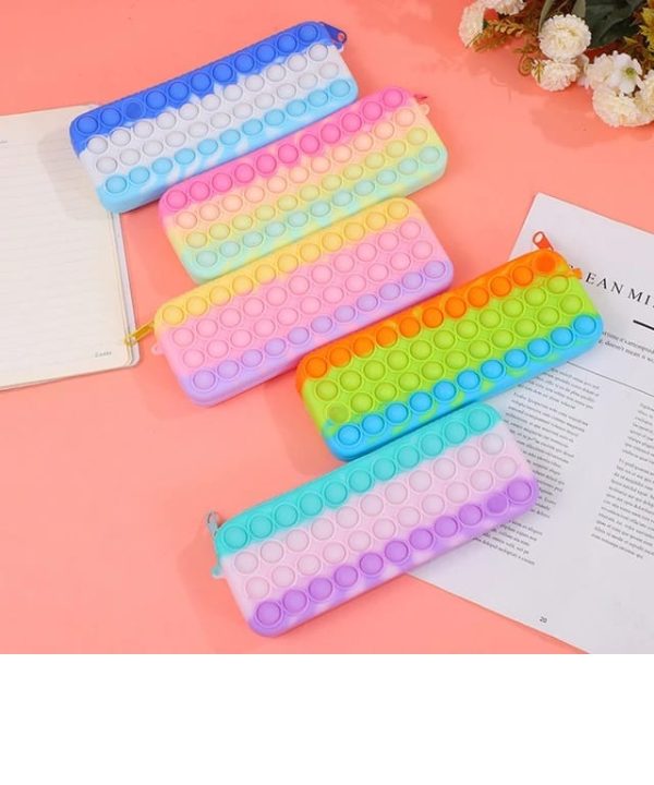 Pop-it pouch